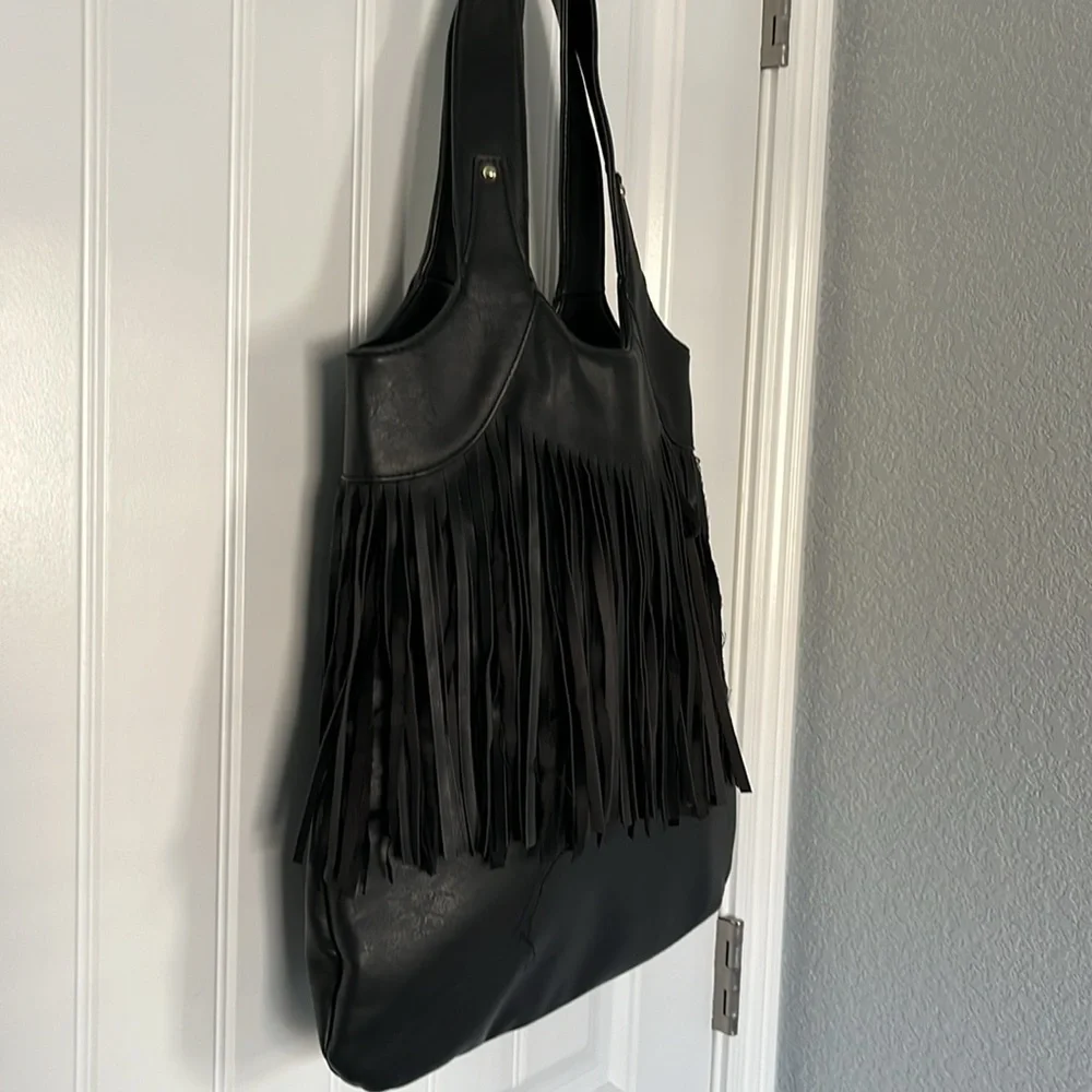 Fringed black bag - Picture 2 of 6